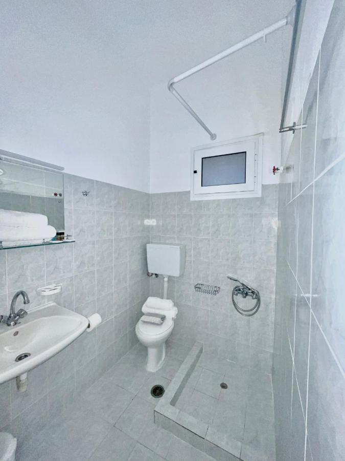 Diana Studios Pefki  Exteriör bild